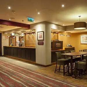 https://premier-inn-london-bank.cambridgehotelsuk.com